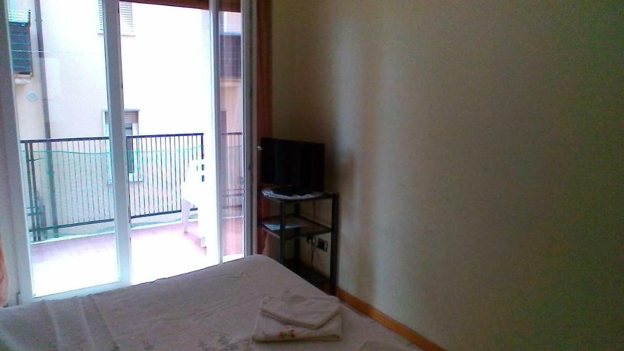 Dolce Vita Bed & Breakfast Verona Bagian luar foto